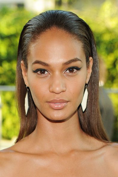Slicked Back Hairstyle for African American Women 2