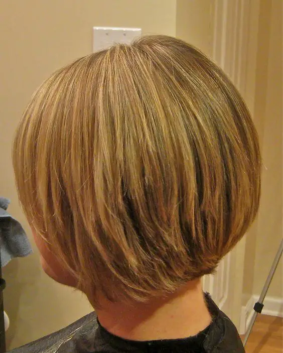 Layered Graduated Bob for Seniors with Thin Hair That Give Youthful Look 5