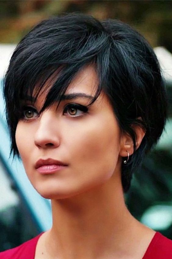 100 Flattering Short Hairstyles for Women Over 50 with Fine Hair (2022) Messy-pixie-cut