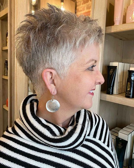 100 Flattering Short Hairstyles for Women Over 50 with Fine Hair Spiky-haircut