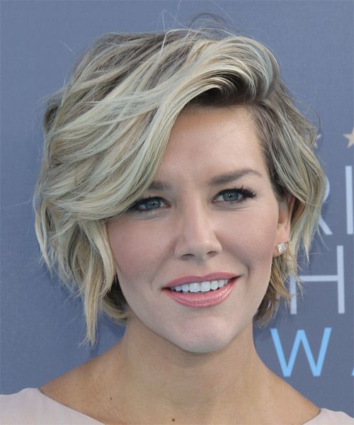 100 Flattering Short Hairstyles for Women Over 50 with Fine Hair Wavy-ash-blonde-haircut-2