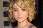 Short Curly Bob Hairstyle With Bangs For Wedding 4