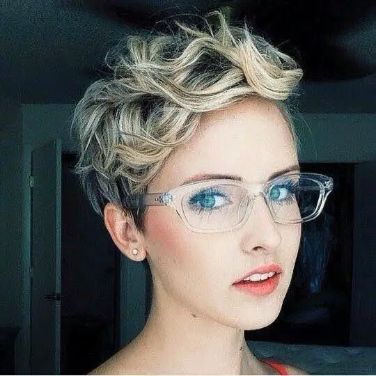 Curly Pixie Cut for Pleasant Way of Cutting Your Hair Short and Still Make It Look Stylish
