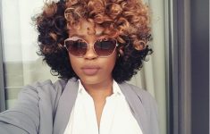 8 Best Short Curly Hairstyles That Never Gets Old 88ba9135231d93e1cf3cbfe96c8a96dd-235x150