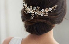 Asian Wedding Hairstyles to Make the Bride Look Flawless and Fabulous for the Big Day 0855cde76616341c6d3689f9a83dfb58-235x150