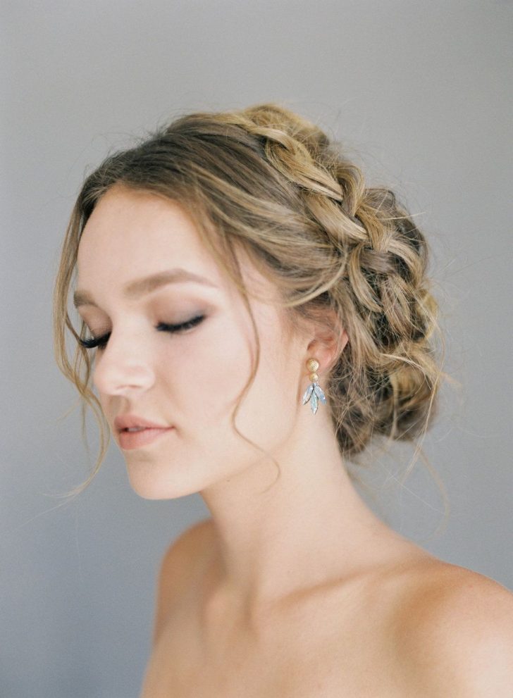 5 Top Wedding Hairstyles for Short Hair that Looks Perfect for Everyone