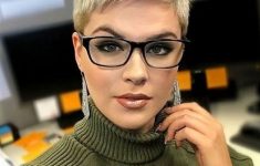 6 Different Hairstyles for Women with Glasses that Looks Perfect 4b820df26487dd21ef42c7bf7917a663-235x150