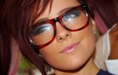 6 Different Hairstyles for Women with Glasses that Looks Perfect 60e97ecd5b78576553dd8a56166c3f2a-235x150