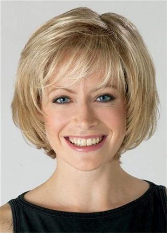 20 Simple and Easy Short Hairstyles for Older Women to Look Younger Chin-length-layered-bob