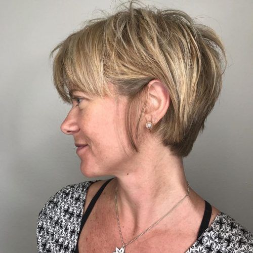20 Simple and Easy Short Hairstyles for Older Women to Look Younger Short-stacked-haircut