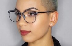 6 Different Hairstyles for Women with Glasses that Looks Perfect d24e9e49e77e112f4ac82b85129a261a-235x150
