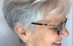 6 Short Spiky Haircuts for Older Women to Look Younger fac9575063a7988e76598818e8c1ee10-235x150