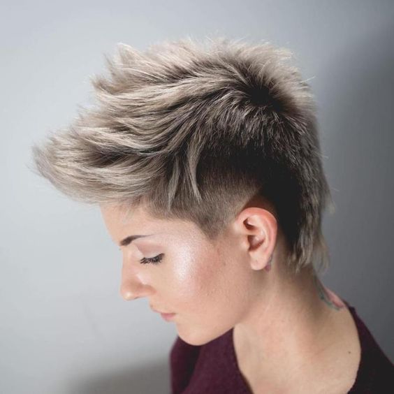45 Perfect Spiky Hairstyles for Older Women (Updated 2022) Spiky-mohawk-mullet