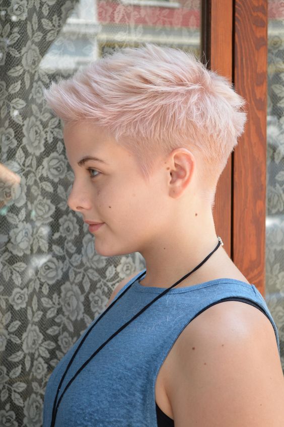 45 Perfect Spiky Hairstyles for Older Women Thin-short-spiky-cut