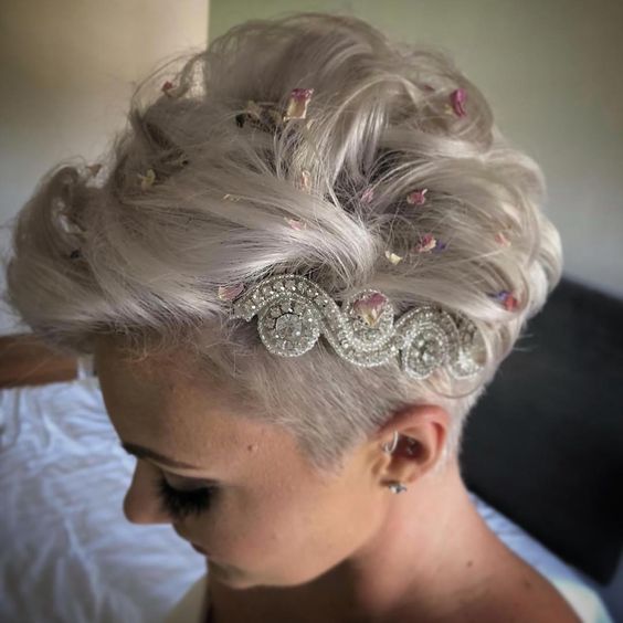 40 Different Types of Wedding Hairstyles that Look Gorgeous Wedding-hairstyles-with-undercut