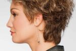 Layered Short Curly Hairstyles 5