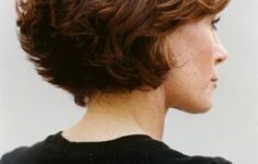Timeless and Gorgeous Short Layered Haircuts for Older Ladies short-layered-wavy-bob-2-235x150
