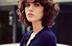 The Best Hairstyles for Women with Short Wavy Hair in 2020 short-wavy-middle-part-6-235x150