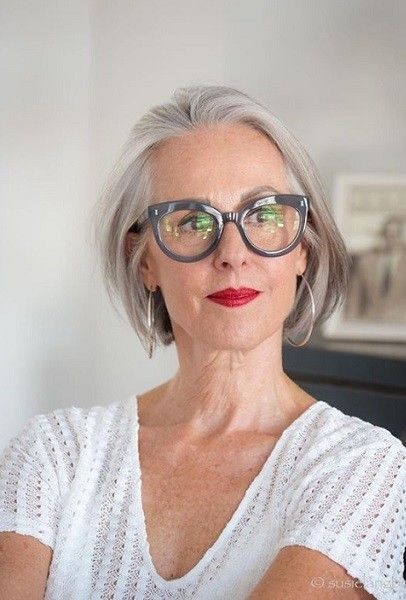 56 Short Hairstyles for Women Over 60 with Glasses (Updated 2021) 0c91a0bc929e9088919e30fef06f1a7b