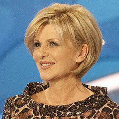40 Pretty Short Hairstyles for Women Over 50 with Thin Hair that Look Fresh 43e03194c84c2c88cf5cb46896bd8664
