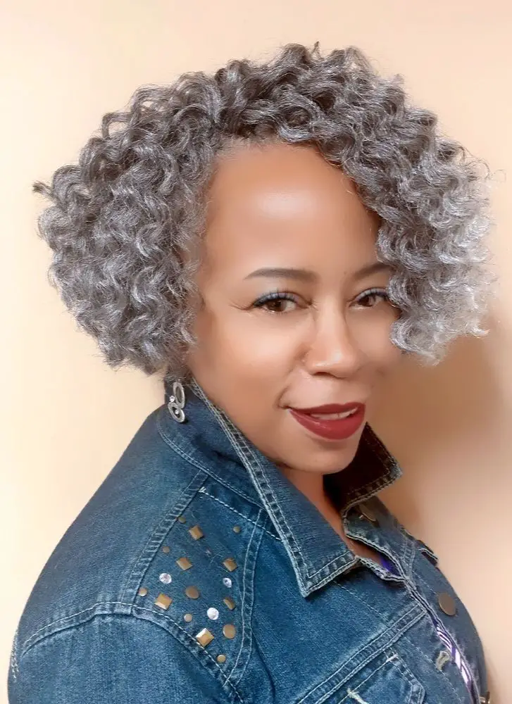 20 Easy Short Hairstyles for Older Women with Natural Hair