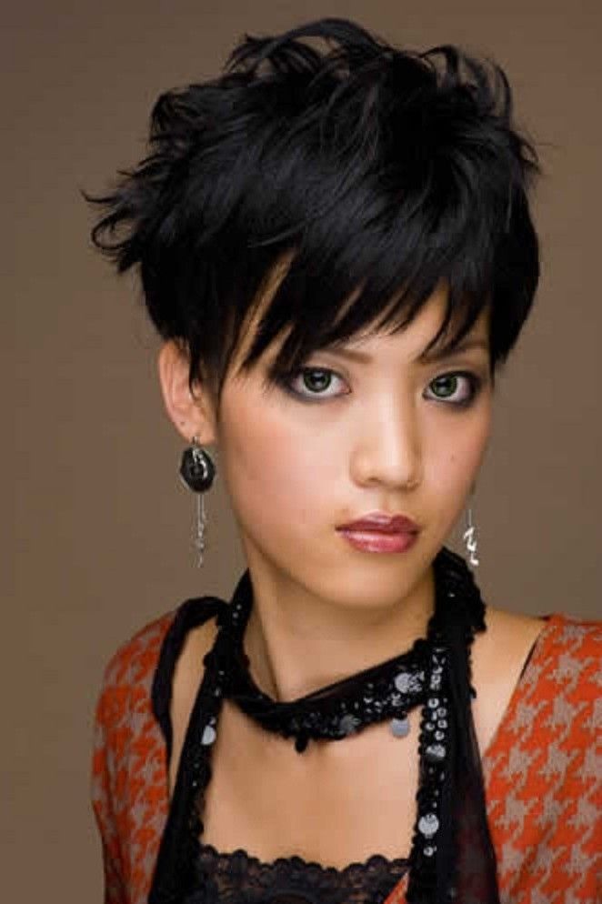 26 Gorgeous Short Hairstyles of Asian Women (Updated 2022) 88c063d07073f52ed53d282b5a15c7dd