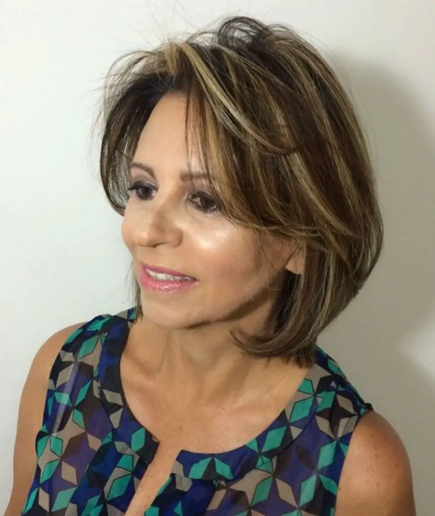 Inspiring and Easy Short Hairstyles for Older Women that Look Stunning dbb0a266f93538cebfc2c07d55a730be