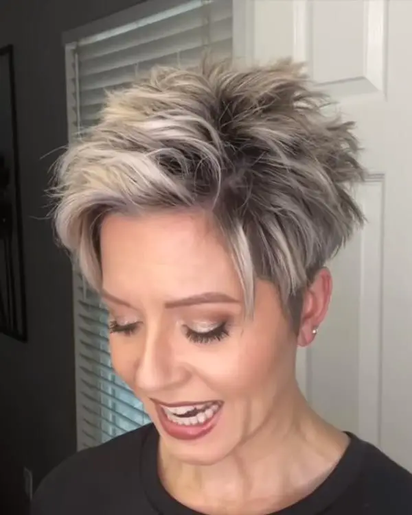 Latest Short Hairstyles for Women Over 50 in Any Occasion 7f25f36e9cf22809f6149fc867fc5461